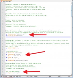 Header des Perl-Script Codes. Hier müssen die Parameter angepasst werden welche mit den roten Pfeilen hervorgehoben werden!